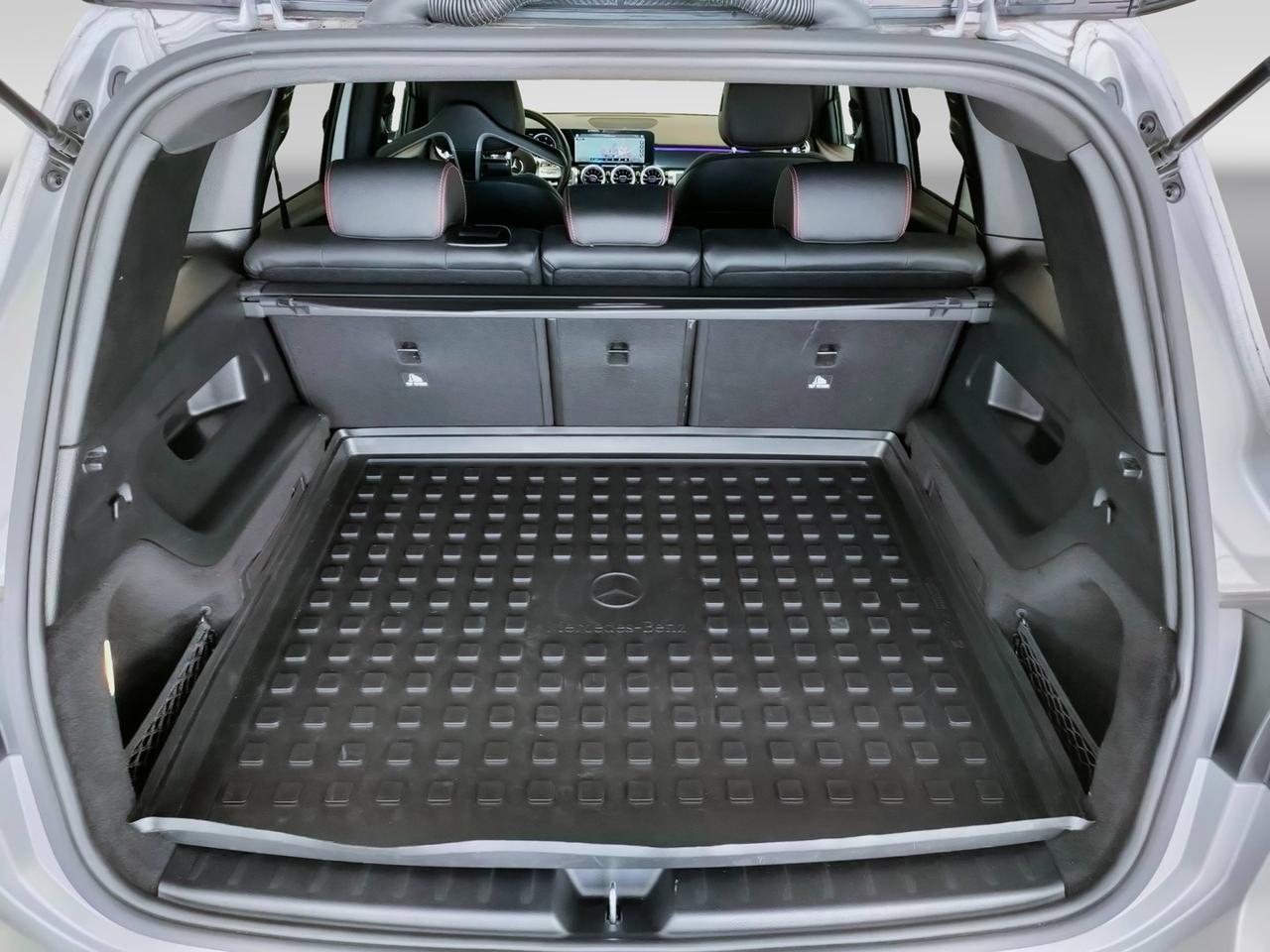 Mercedes-Benz GLB - X247 2019 - GLB 200 d Premium auto