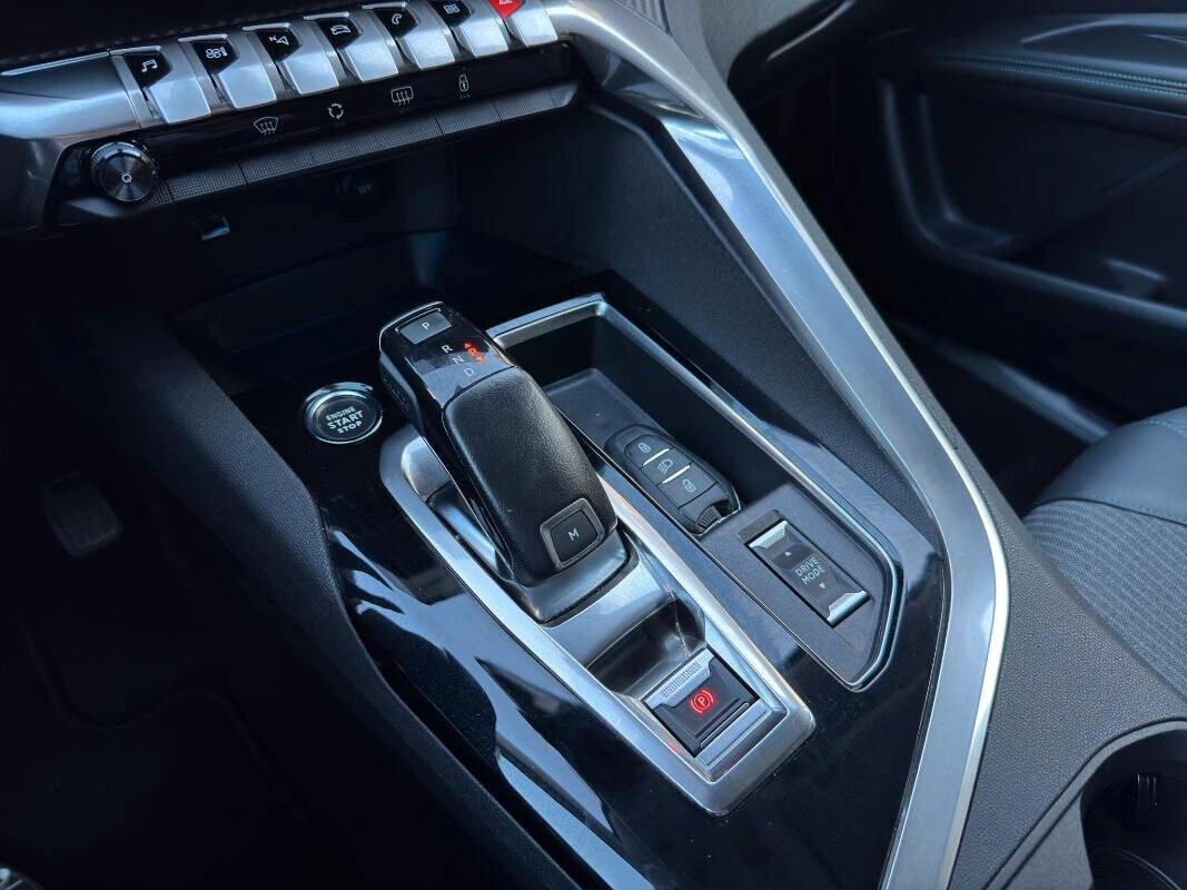 Peugeot 3008 BlueHDi 130 S&S EAT8 Allure 2022