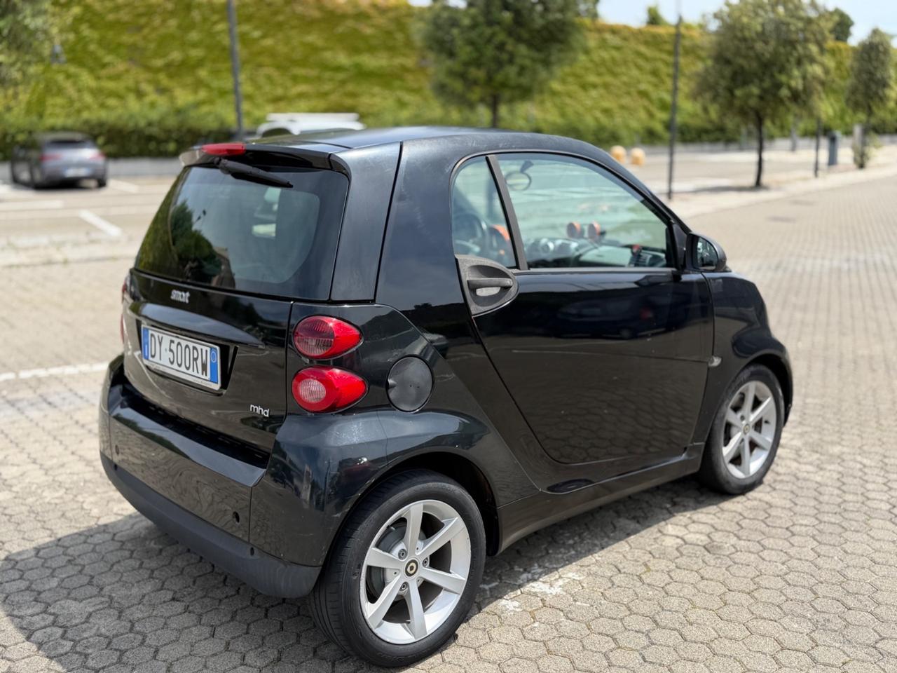 Smart Fortwo 1.0mhd 71cv km 49.000 - 2009 automatico