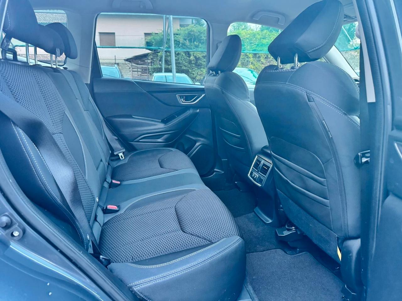Subaru Forester 2.0 e-Boxer MHEV CVT Lineartronic Style