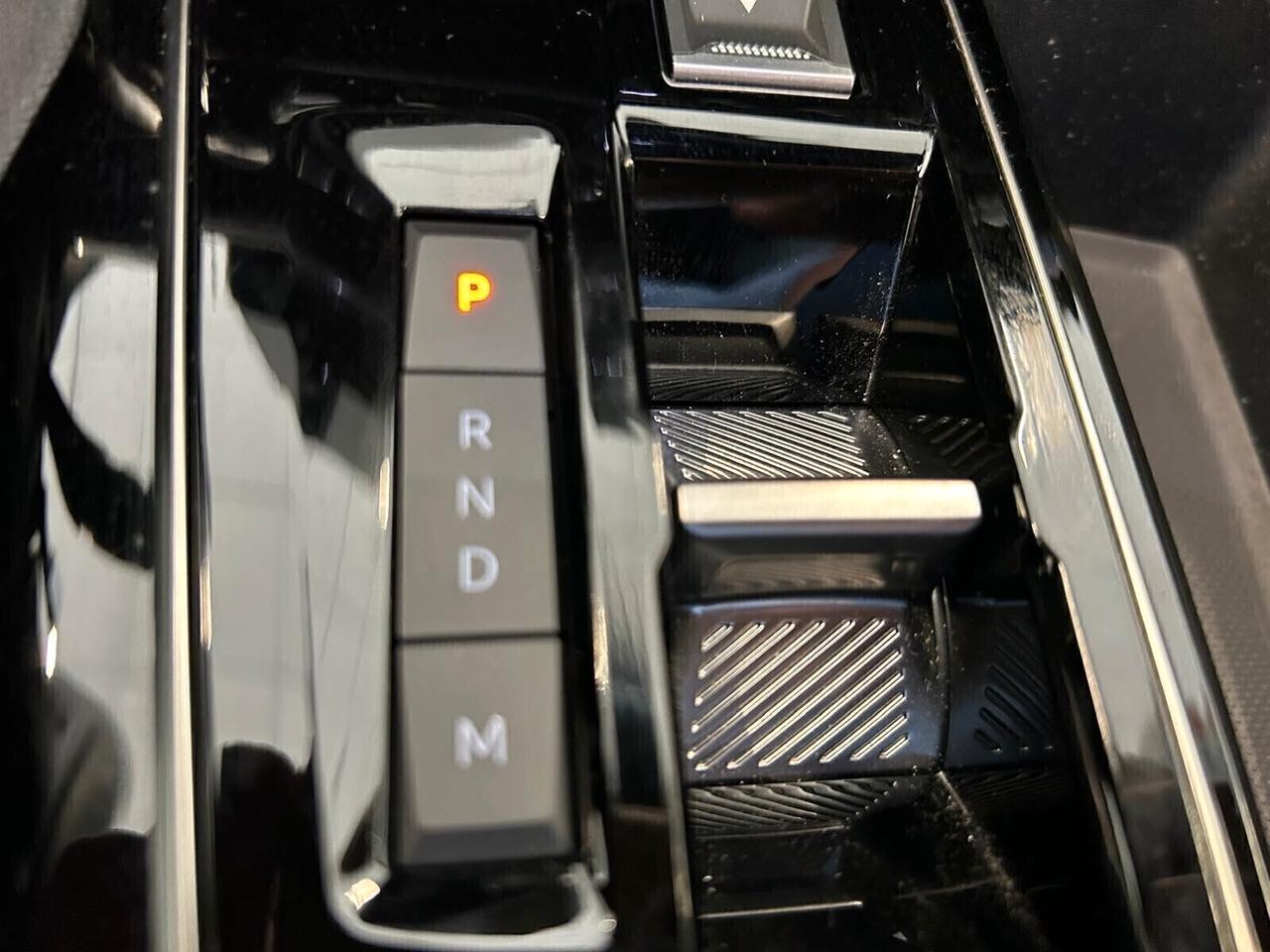 Peugeot 5008 ALLURE PACK BlueHDi 130 EAT8 7 p. SPOTICAR