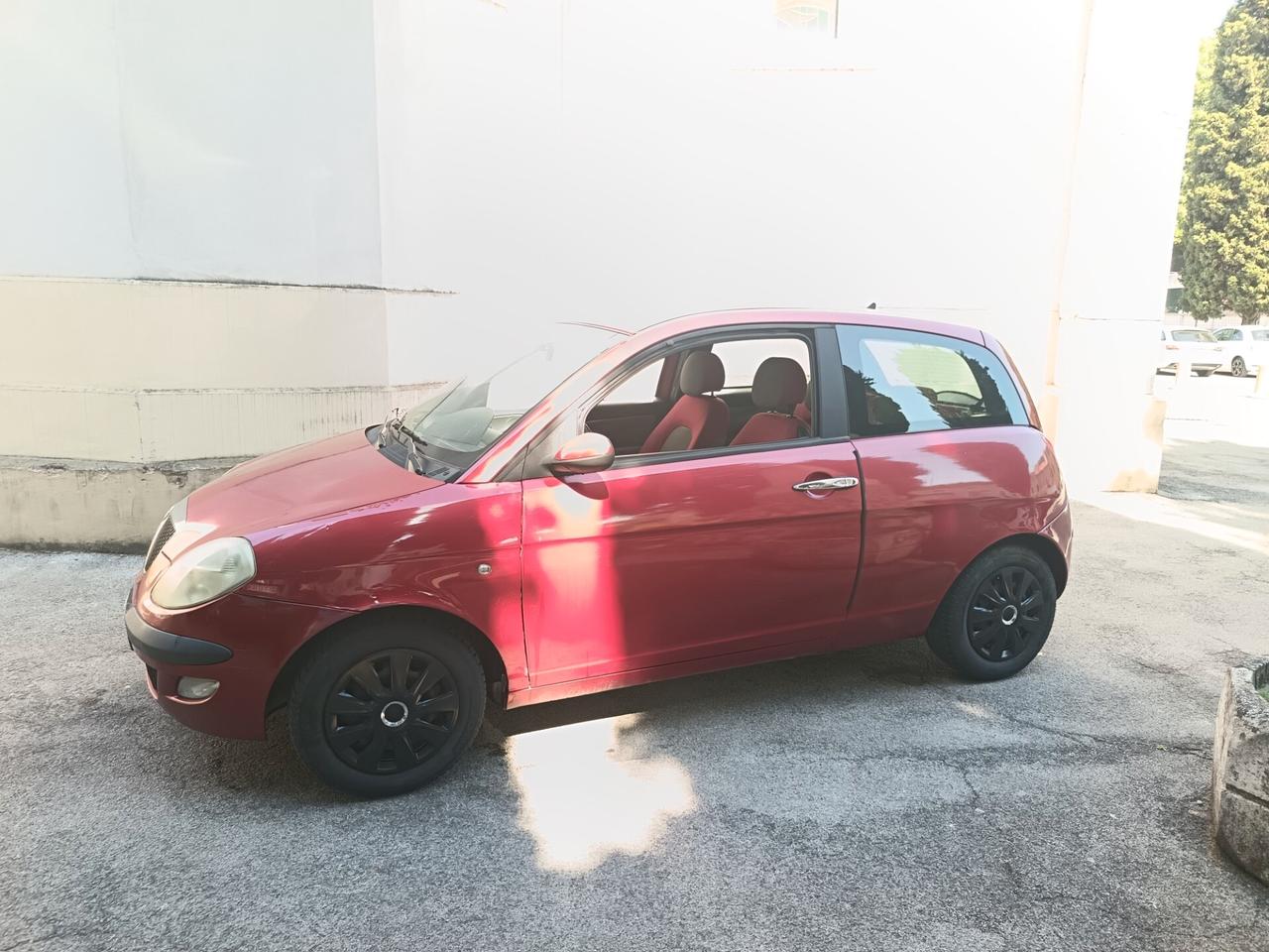 Lancia Ypsilon 1.2 16V Platino ok neo patente