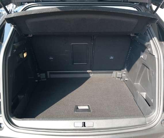 Peugeot 3008 3008 1.5 bluehdi Active s&s 130cv eat8