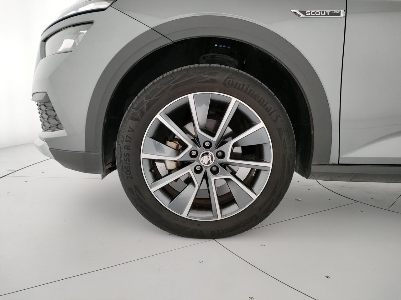 Skoda Kamiq 1.0 tsi scoutline 110cv dsg