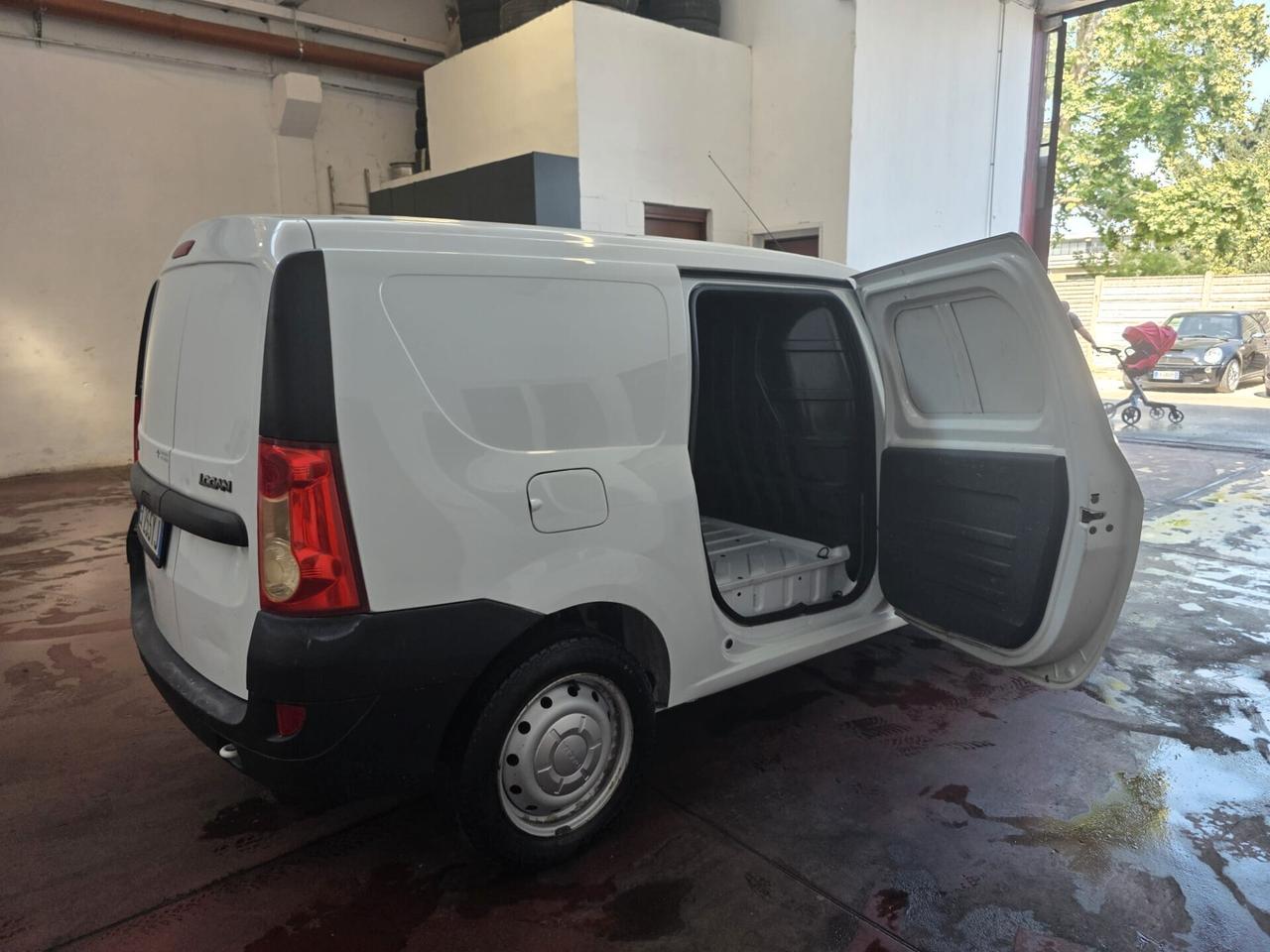 Dacia Logan Furgovan 1.6 GPL 60.000 km