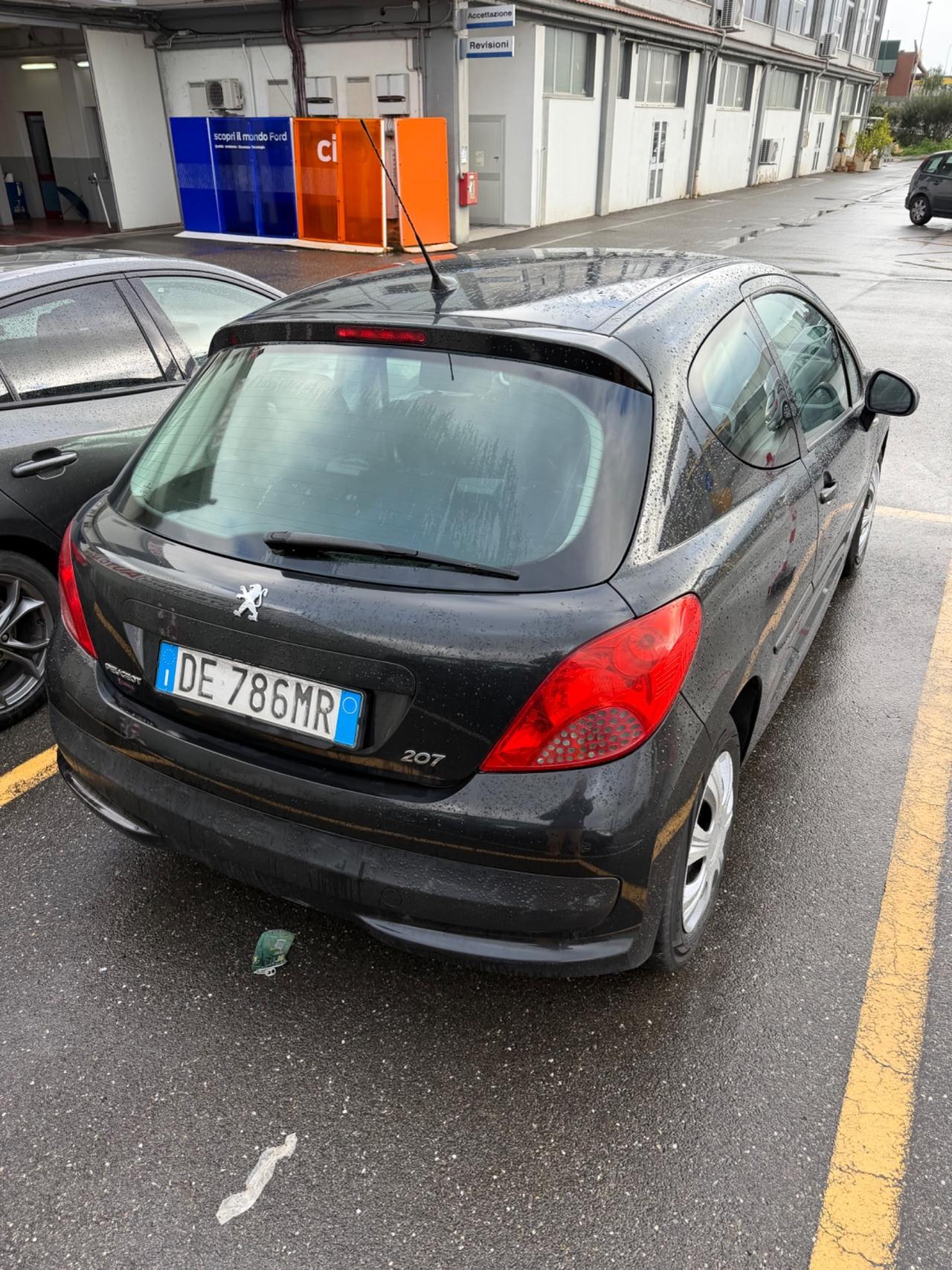 Peugeot 207 1.4 HDi 70CV 5p. X Line