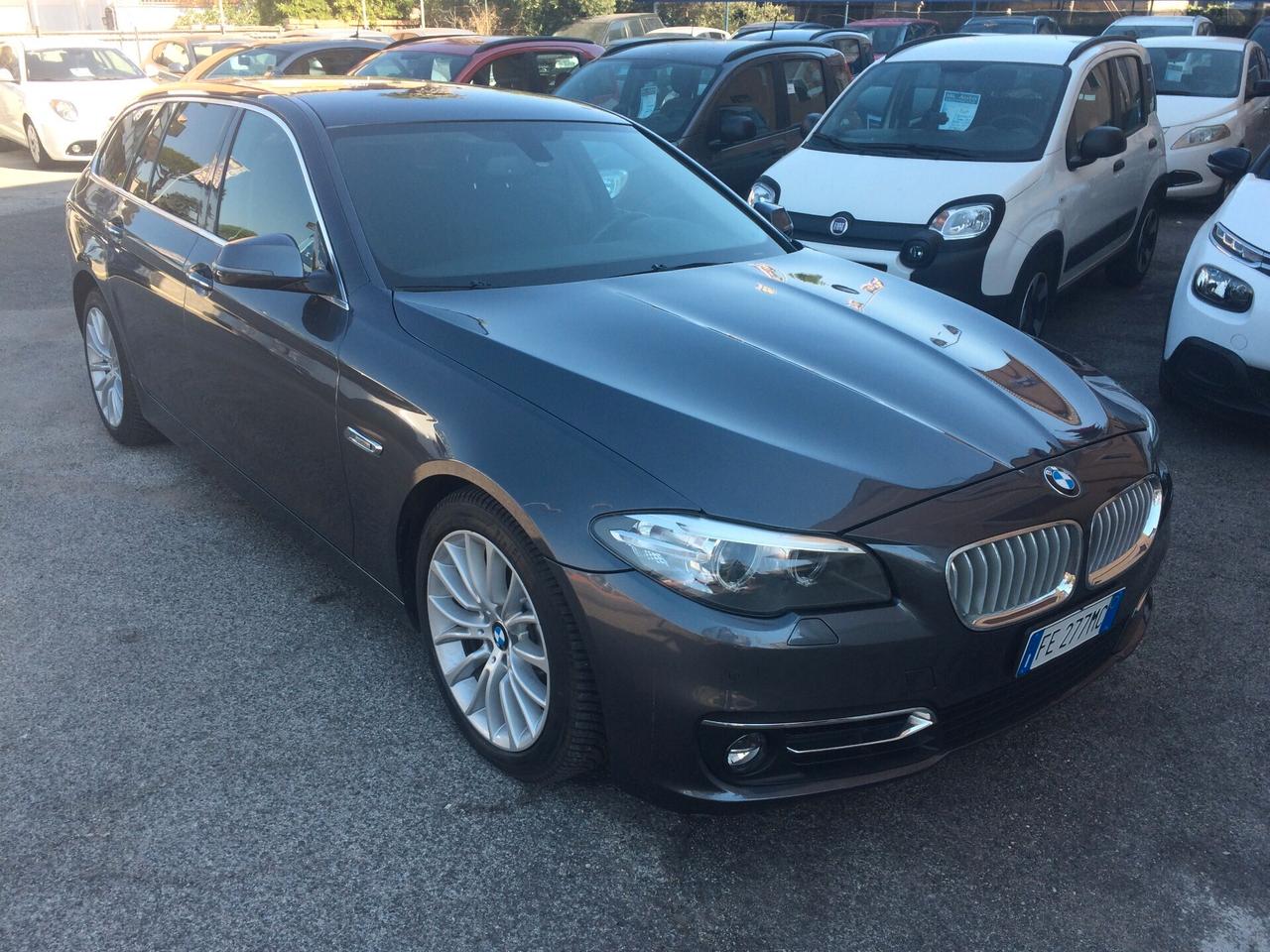 2016 Bmw 520d xDrive Touring tagliandata con garanzia 12 mesi cambio e motore !!