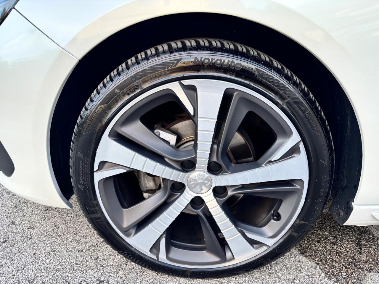 Peugeot 308 BlueHDi 120 S&S EAT6 SW GT Line