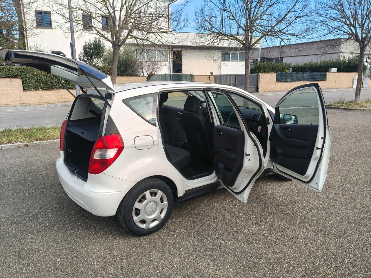 Mercedes classe A 160 SOLAMENTE 83.000 KM