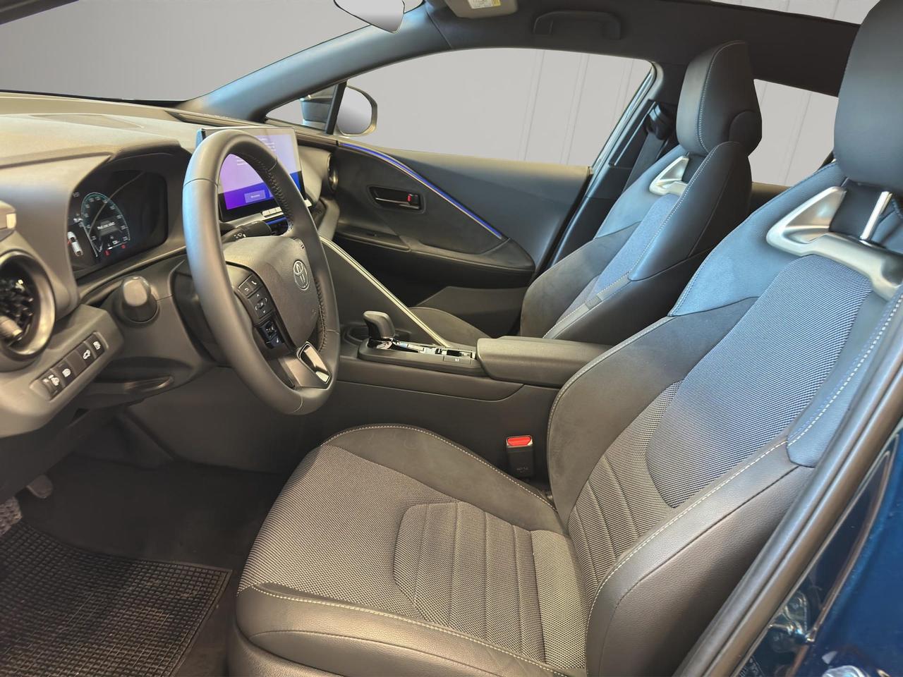 Toyota C-HR 1.8 hev Lounge fwd e-cvt