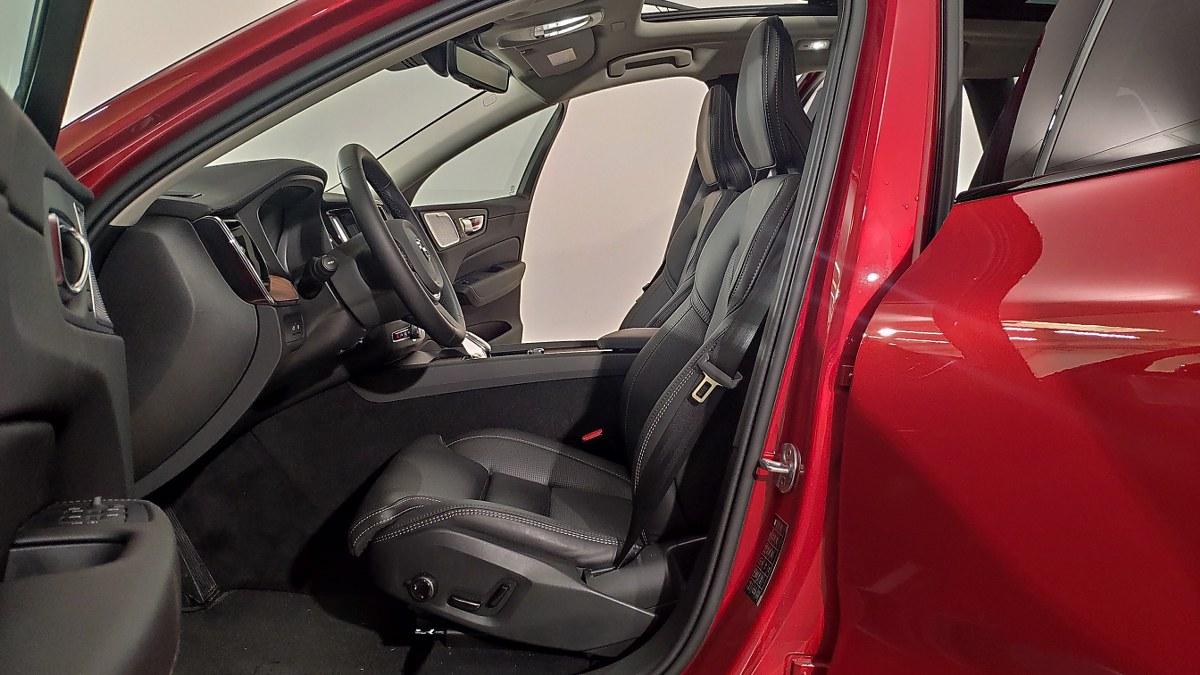 VOLVO Xc60 T8 Recharge Plug-In Hybrid Awd Aut. Ultimate Dark