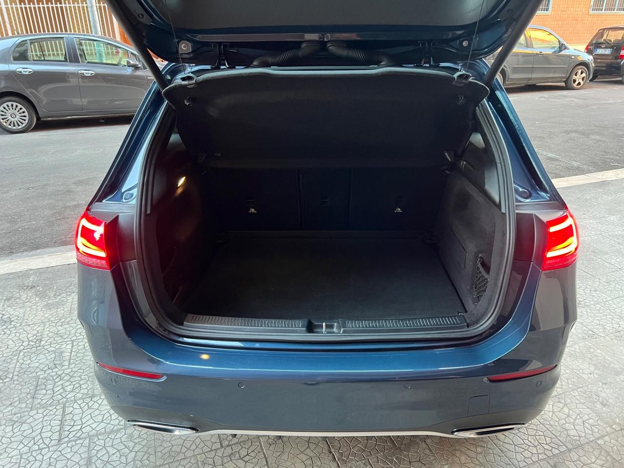 Mercedes-benz B 200 d Automatic Premium
