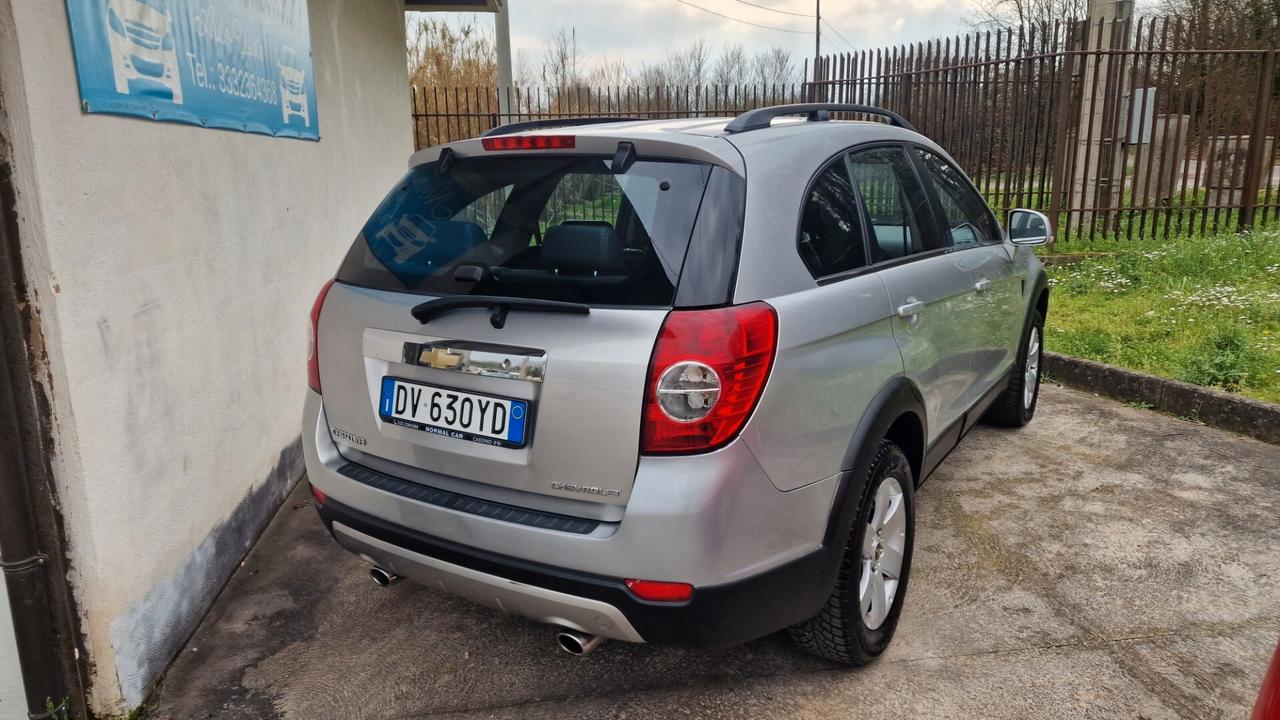 Chevrolet Captiva 2.0 VCDi LT 7 POSTI