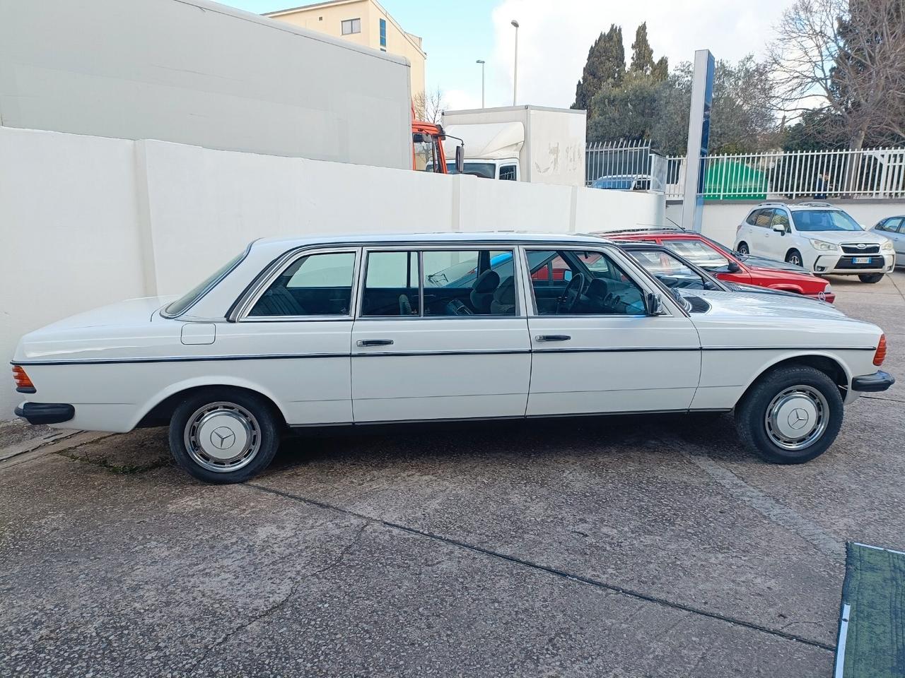 Mercedes-benz 300 Mercedes 300 d lang limousine