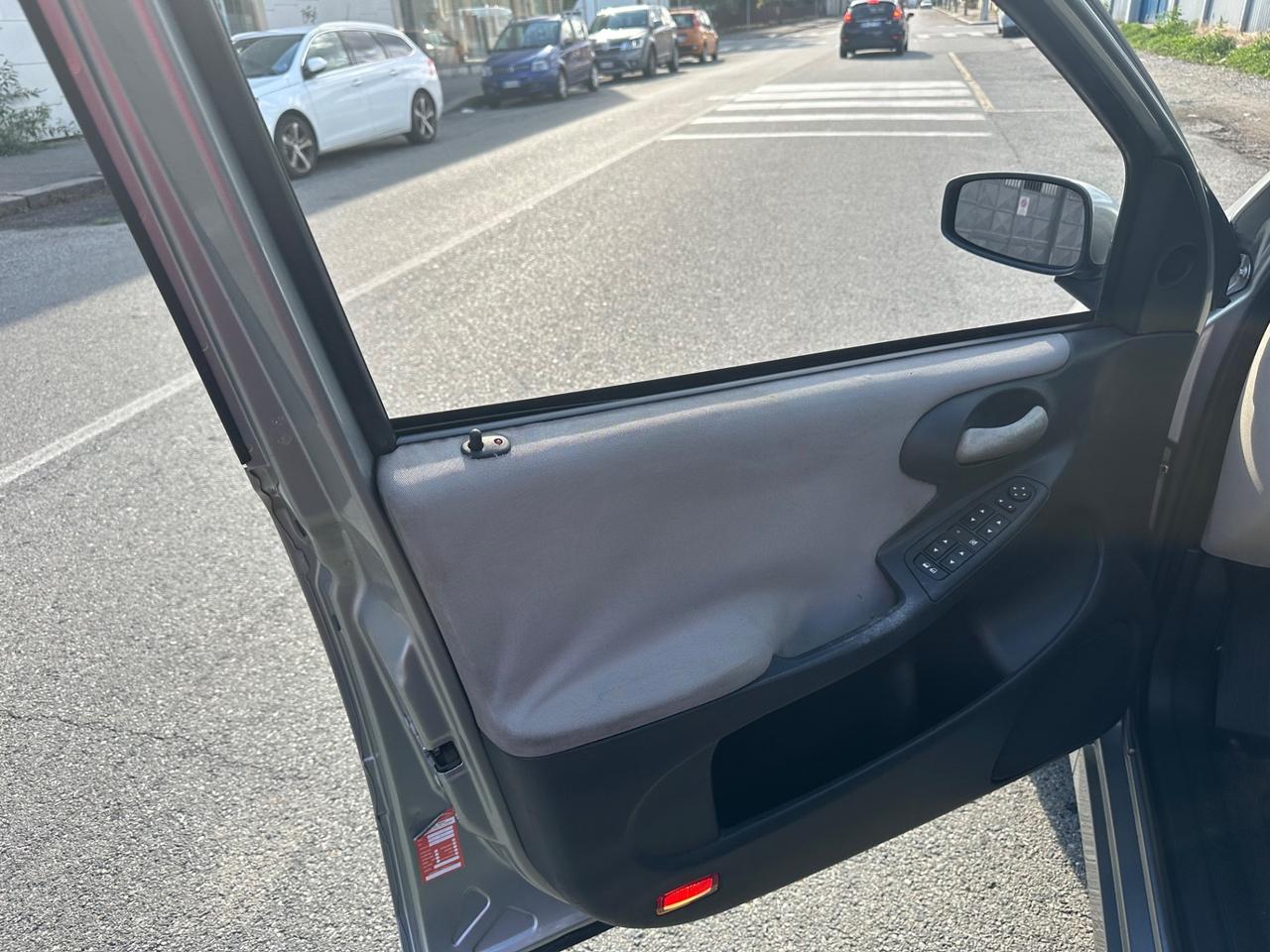 Fiat Stilo 1.4i 16V 5 porte Actual