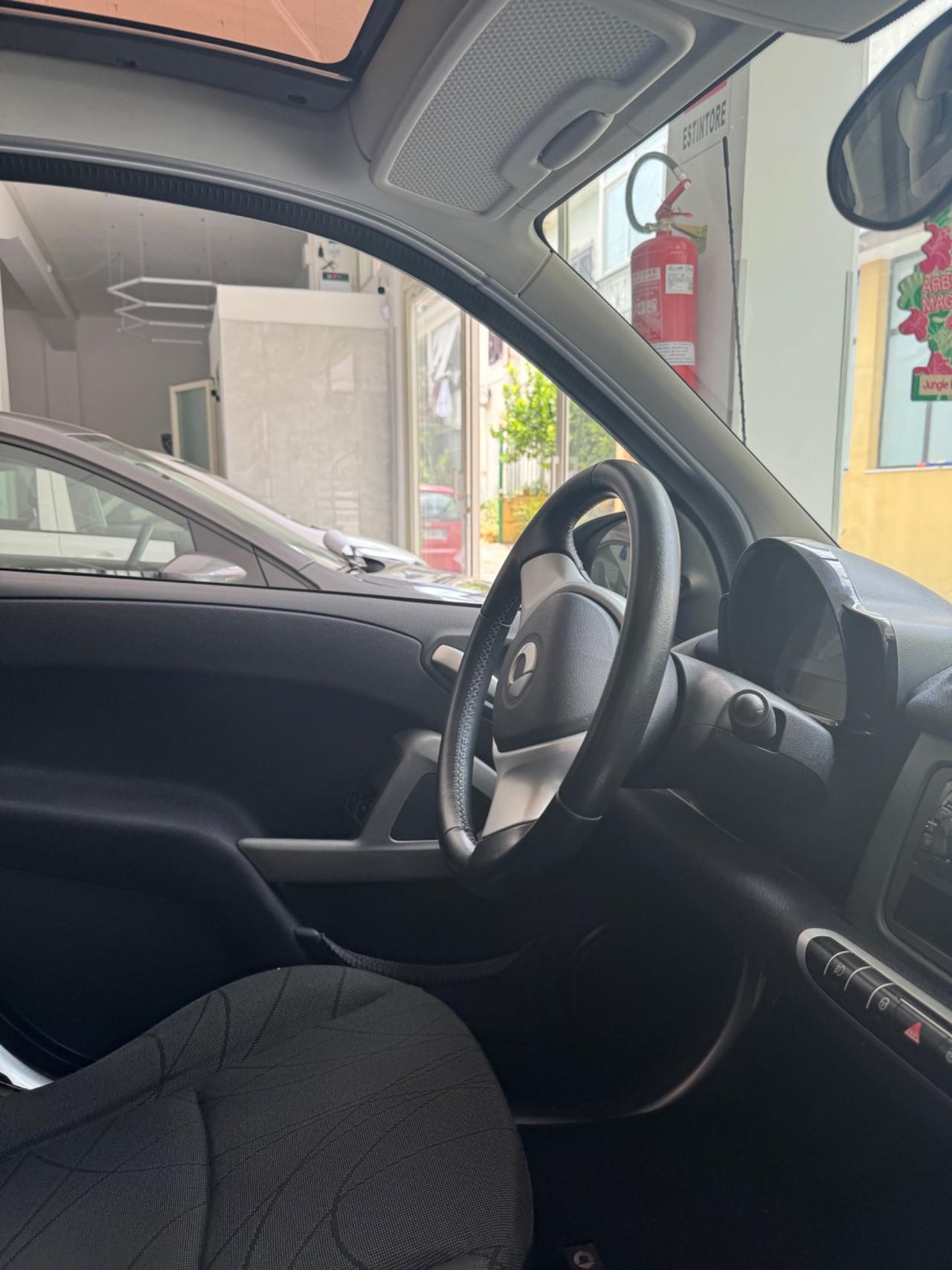 Smart ForTwo 1000 52 kW MHD coupé passion