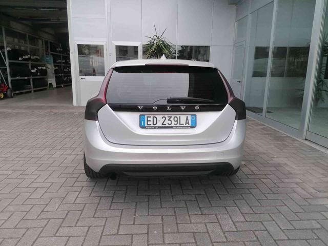VOLVO V60 D3 Momentum
