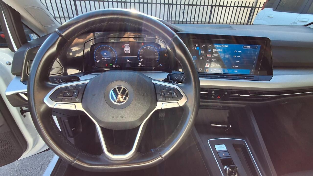 Volkswagen Golf 1.0 TSI EVO Life DSG (ECOBONUS)