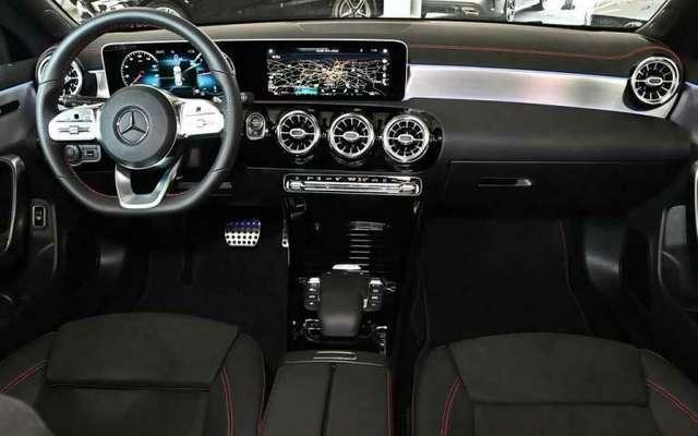 Mercedes-Benz CLA 220 AMG PREMIUM 18" MBUX WIDESCREEN TETTO PANORAMA LED