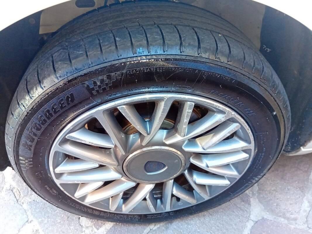 Lancia Ypsilon 1.3 mjt Silver s&s 95cv