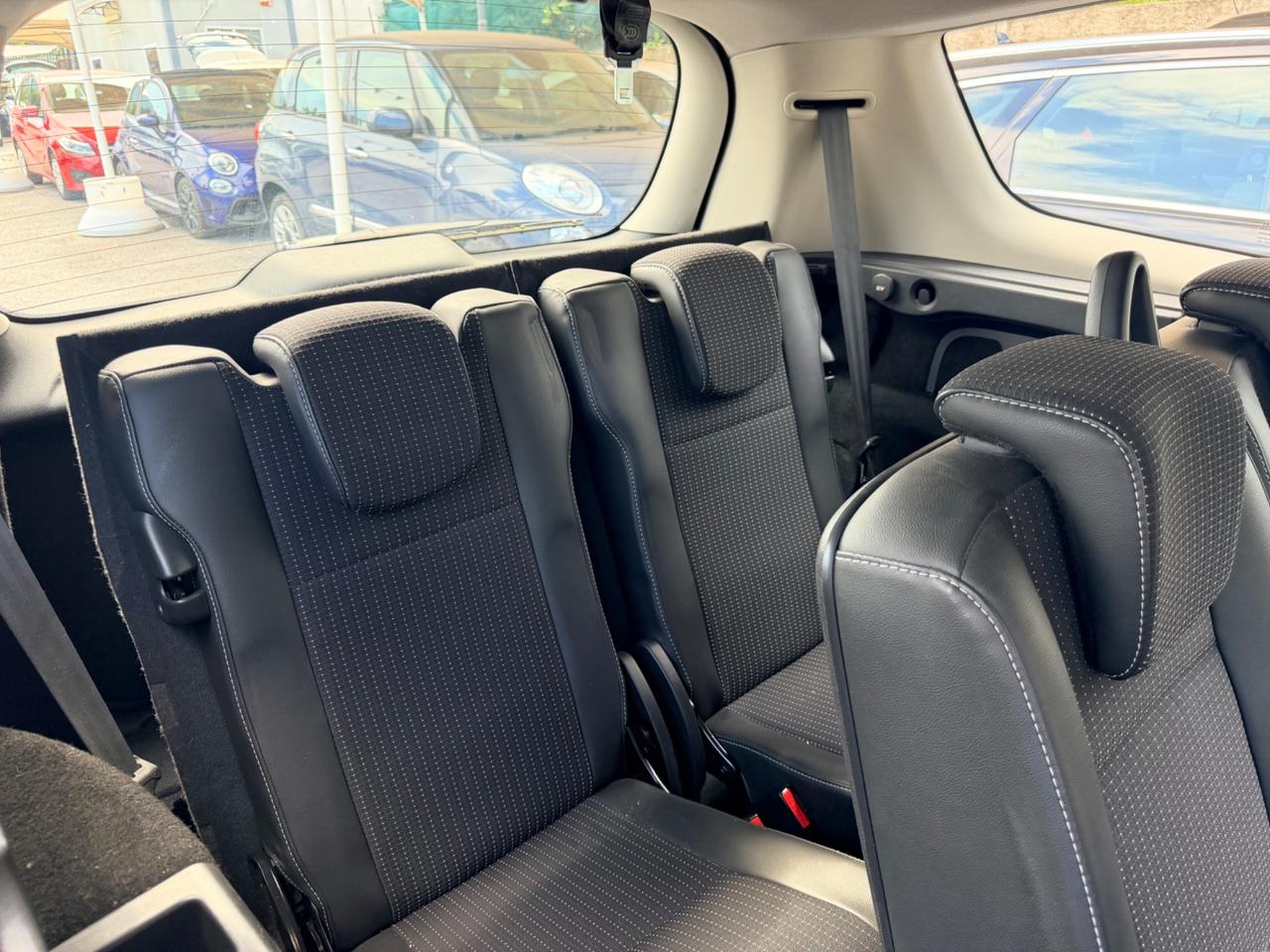 Renault Scenic 1.5 DCI 7 POSTI FULL NAVI