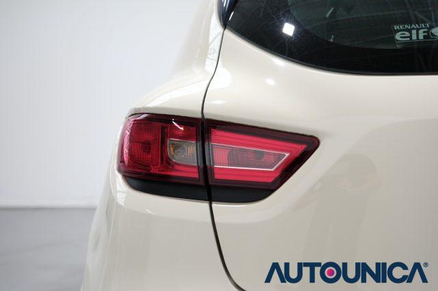 RENAULT Clio 1.2 75 CV 5 PORTE LIFE NEOPATENTATI