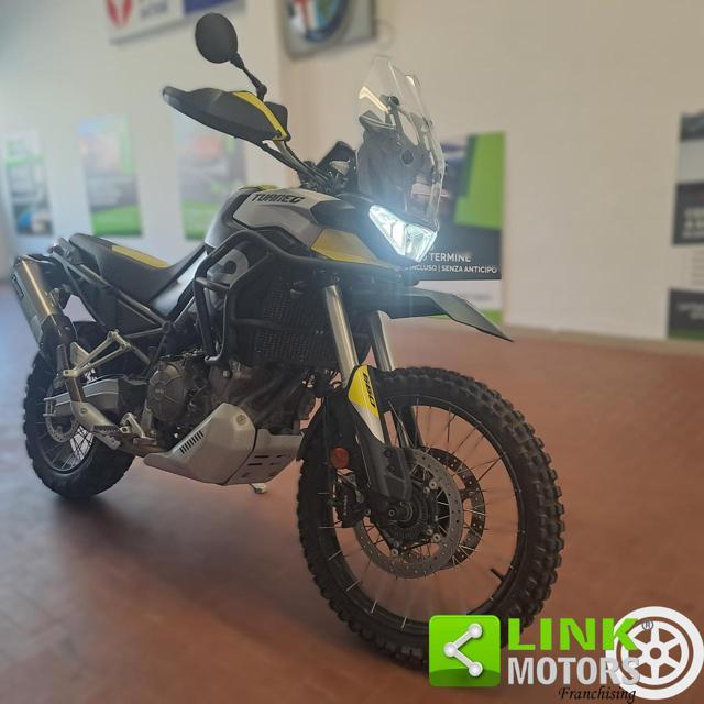 APRILIA Tuareg 660 .
