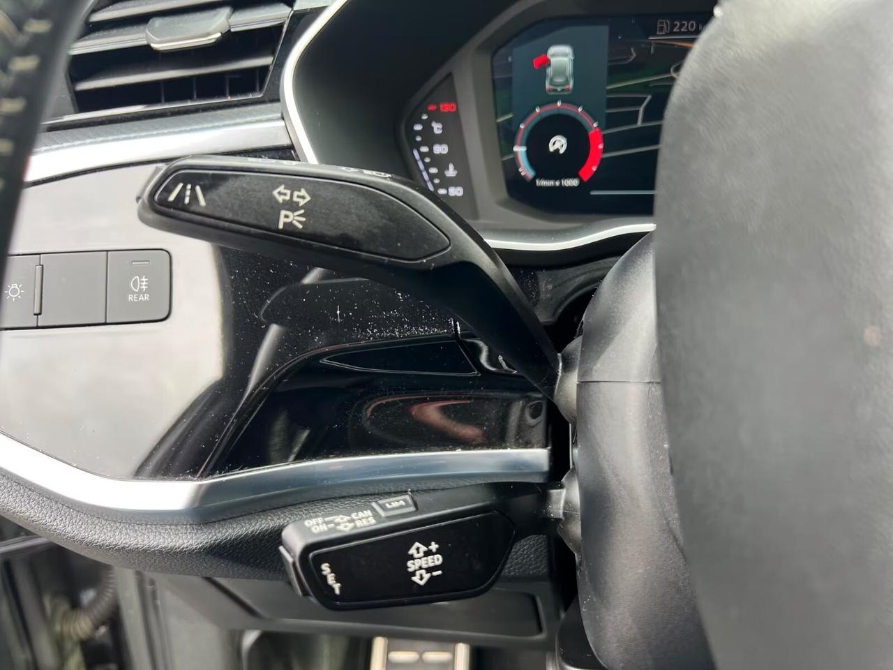 Audi Q3 35 TFSI S line edition