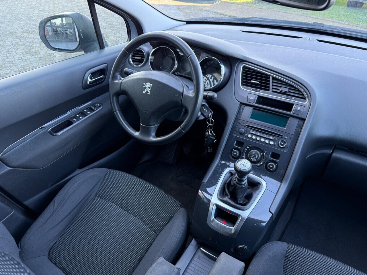 Peugeot 5008 BlueHDi 120 |7 POSTI