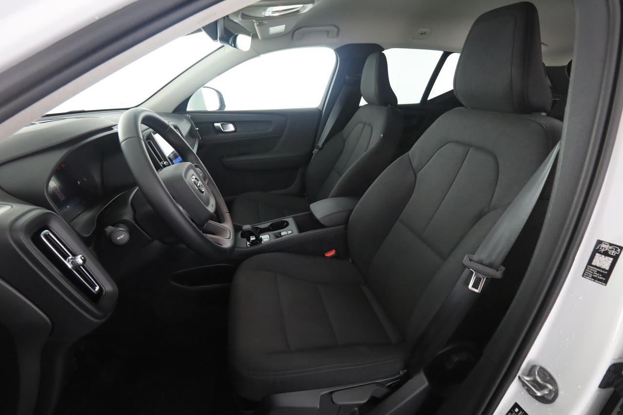 VOLVO XC40 (2017--->) XC40 B3 automatico Essential