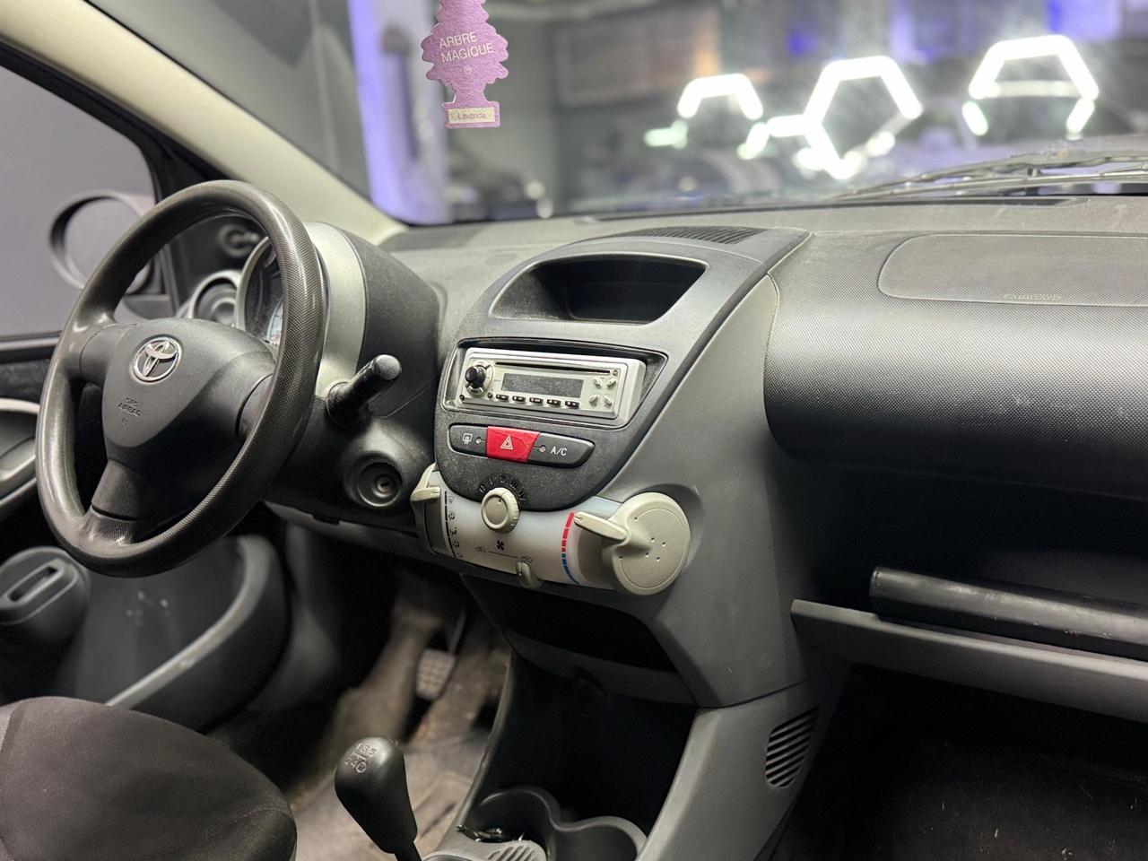 Toyota Aygo 1.0 12V VVT-i 5 porte