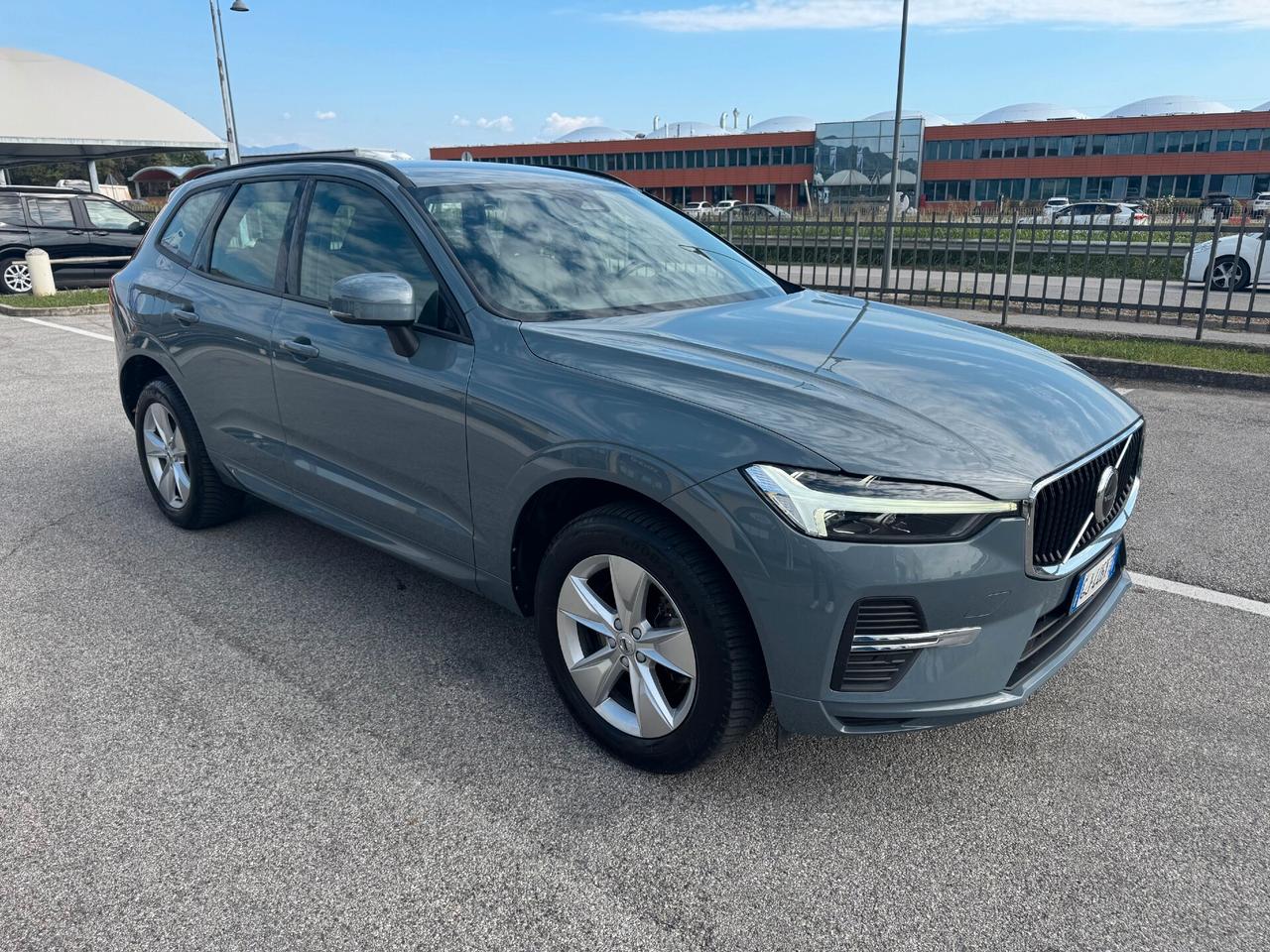 Volvo XC60 B4 AWD (Diesel/Hybrid) Momentum Bsn.