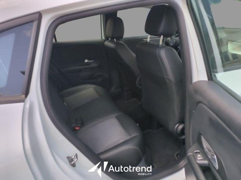 Mercedes-Benz GLA 180 d 116 CV Automatica NAVI LED Business Extra