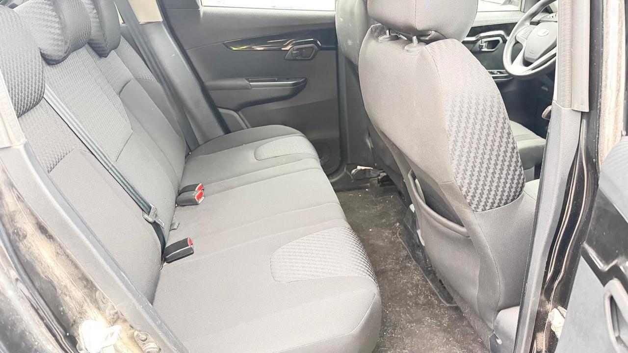 Mahindra KUV100 1.2 VVT K8 GPL