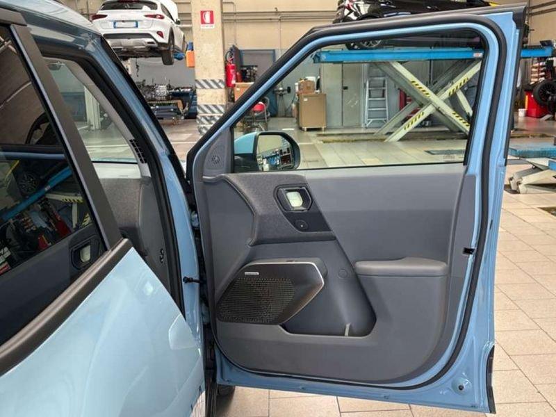 Kia EV2 Standard Range Earth (Comfort Pack, Sound Pack, OBC 22kW)