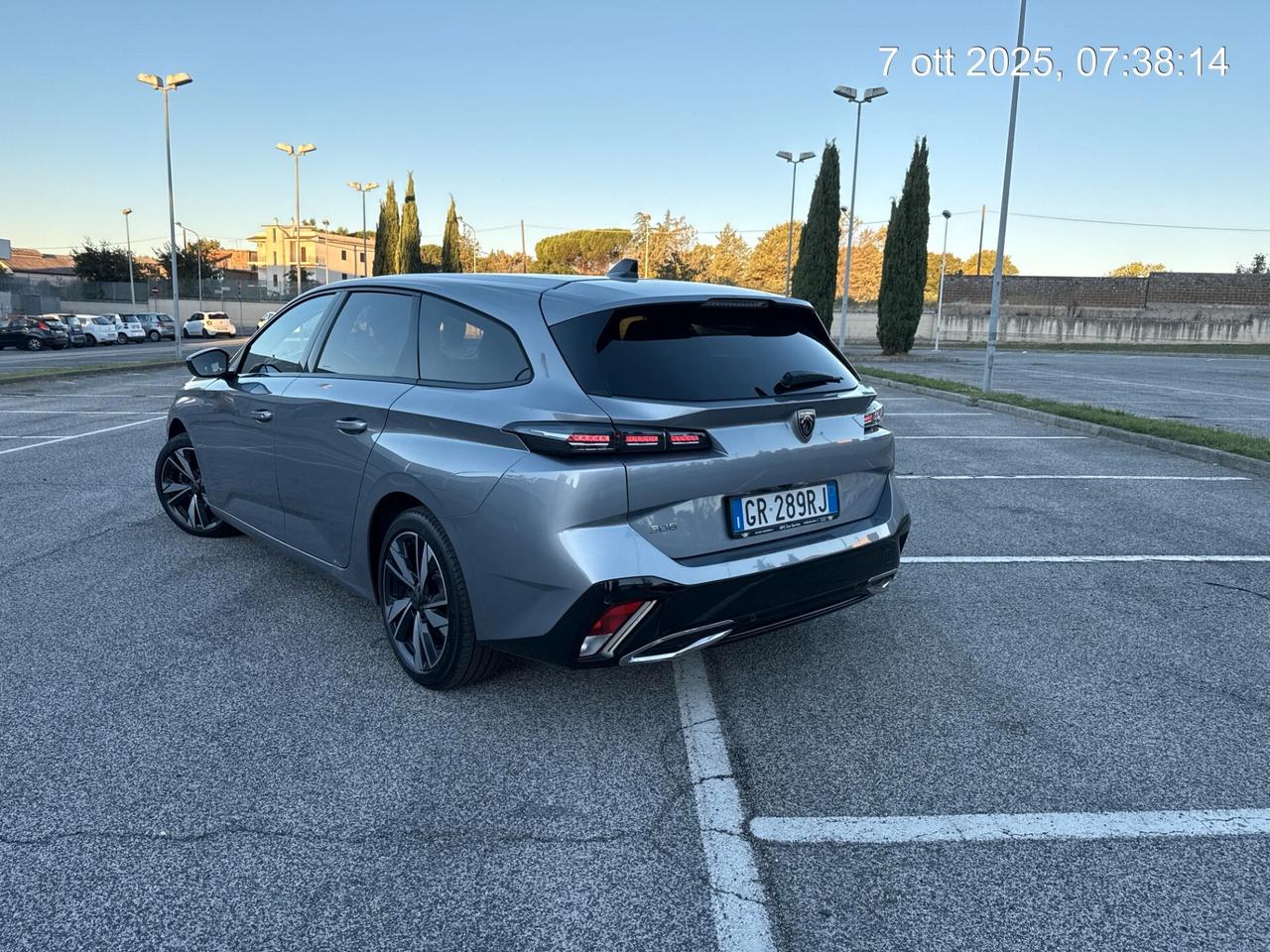 Peugeot 308 BlueHDi 130 S&S EAT8 SW Allure