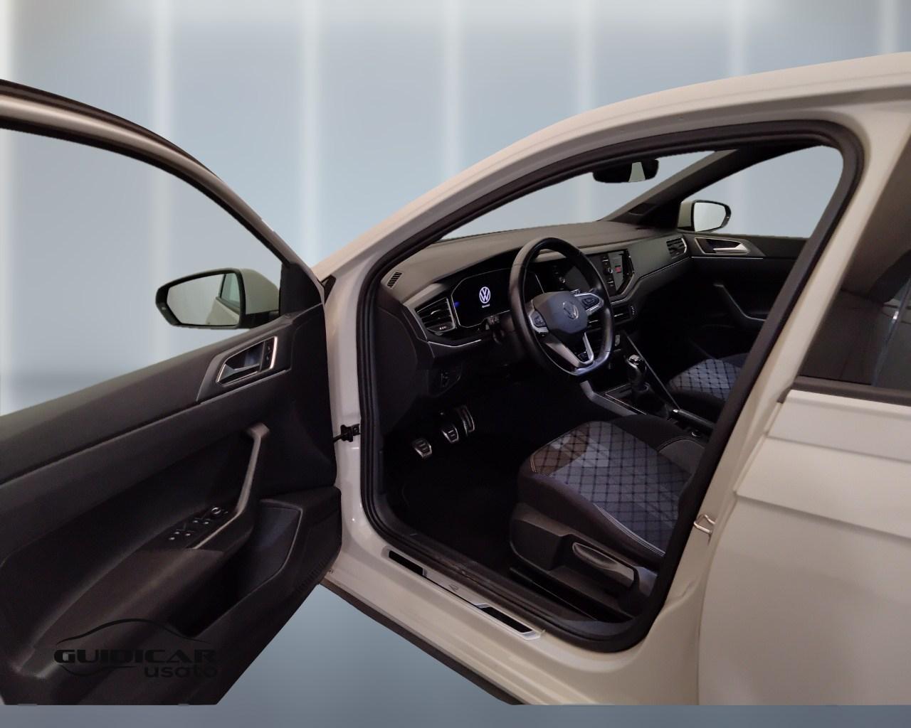 VOLKSWAGEN Polo VI 2022 - Polo 1.0 tsi R-Line 95cv