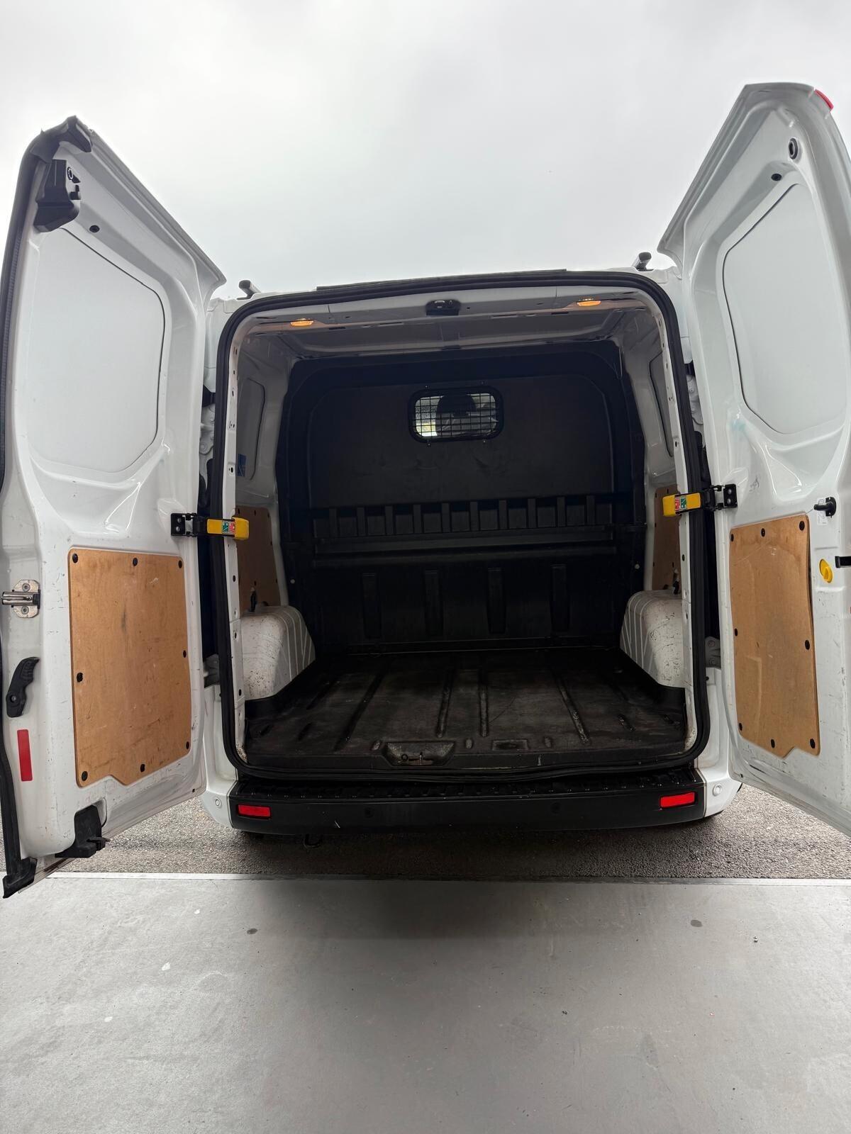 Ford Transit Custom Van 2.0 EcoBlue 6 POSTI DOPPIA CABINA