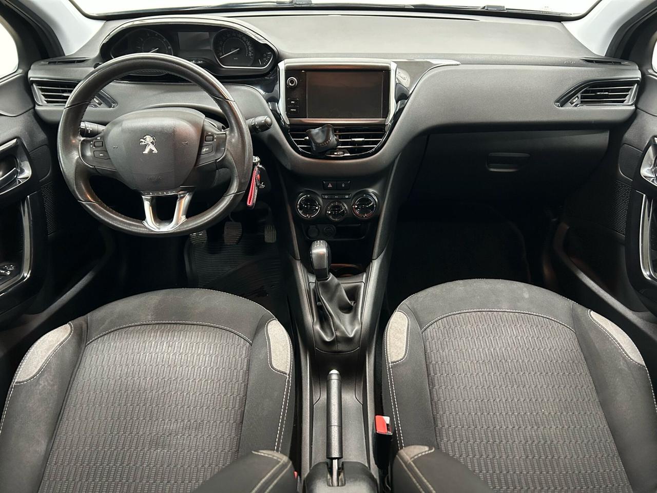 Peugeot 208 PureTech 82 5 porte Allure