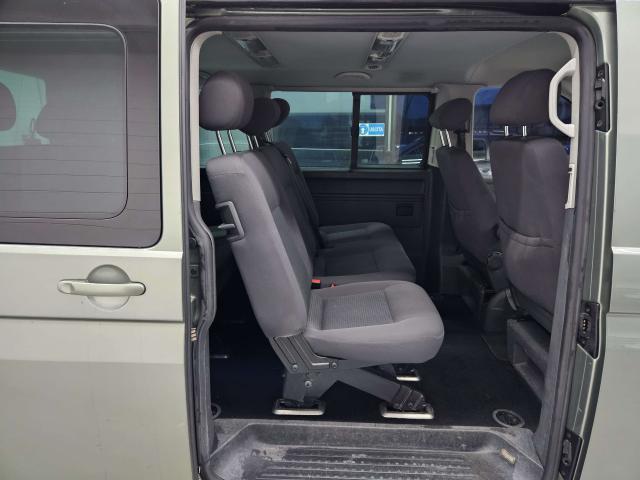 Volkswagen T5 Caravelle CARAVELLE 2.5 TDI 9 POSTI