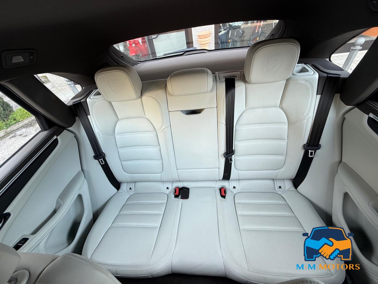 Porsche Macan 2.0 245cv pdk