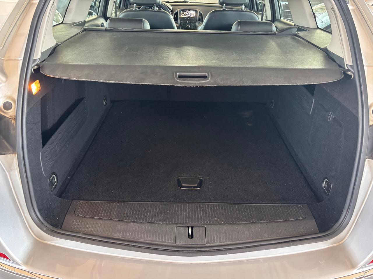 Opel Astra 1.7 CDTI 110CV Sports Tourer Cosmo NEOPATENTATO