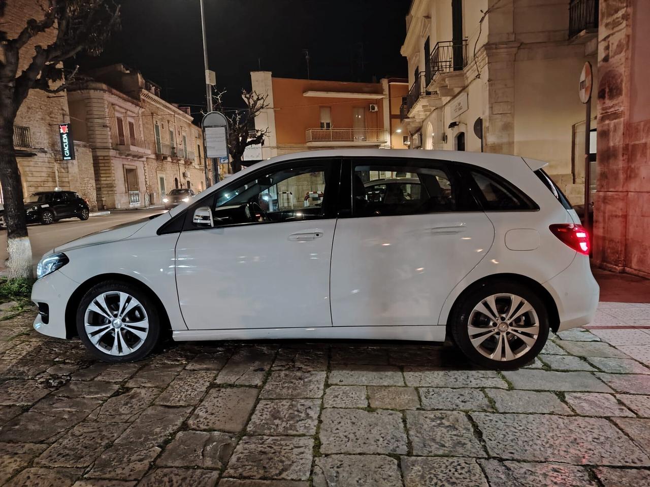 Mercedes-benz B 180 d Sport