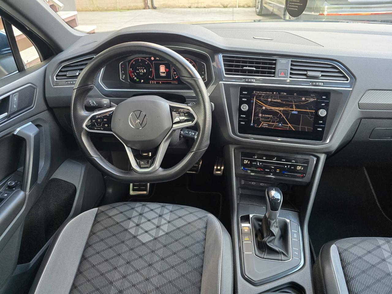 Volkswagen Tiguan 2.0 TDI 150 CV SCR DSG R-Line