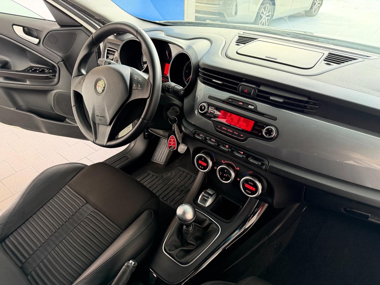 Alfa Romeo Giulietta 1.6 JTDm-2 105 CV Distinctive