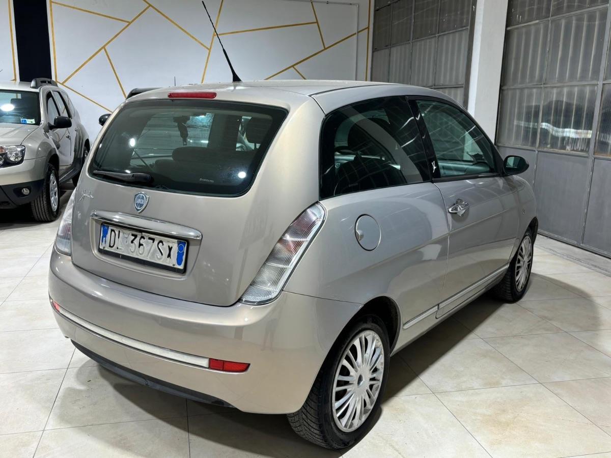 LANCIA - Ypsilon - 1.2 Oro GPL