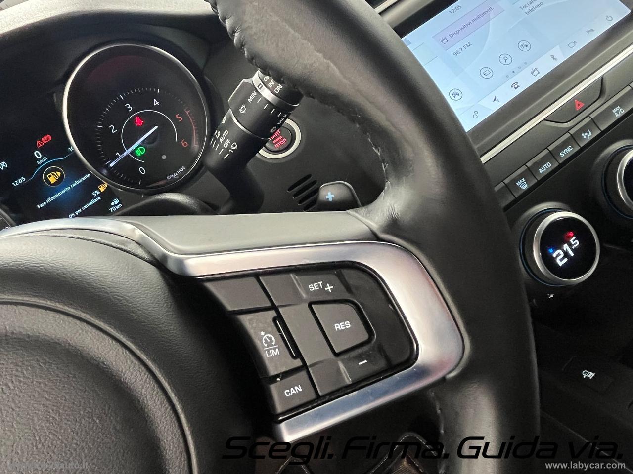 JAGUAR E-Pace 2.0D 150CV AWD aut. R-Dynamic HSE