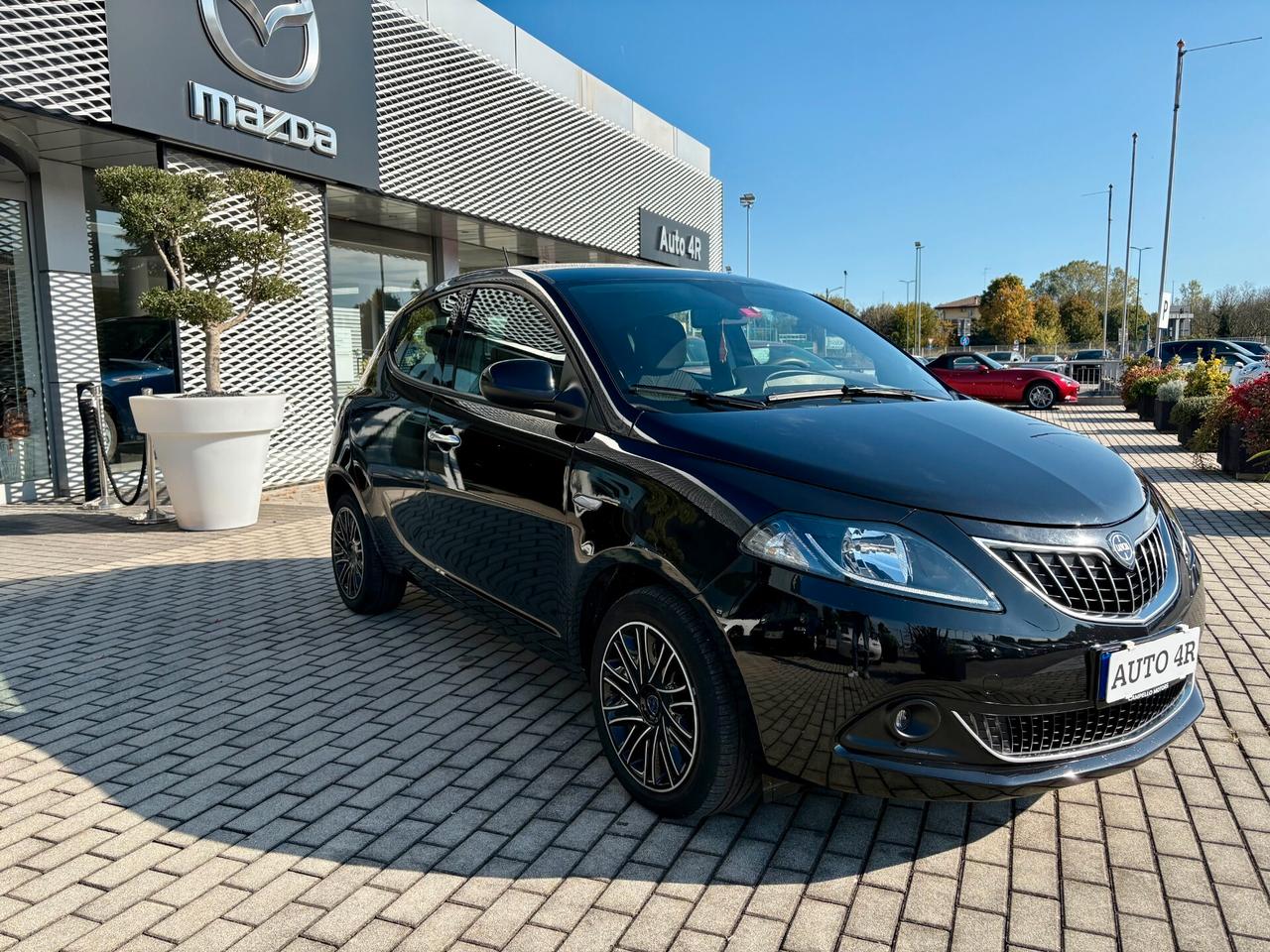 Lancia Ypsilon 1.2 69 CV 5 porte GPL Gold