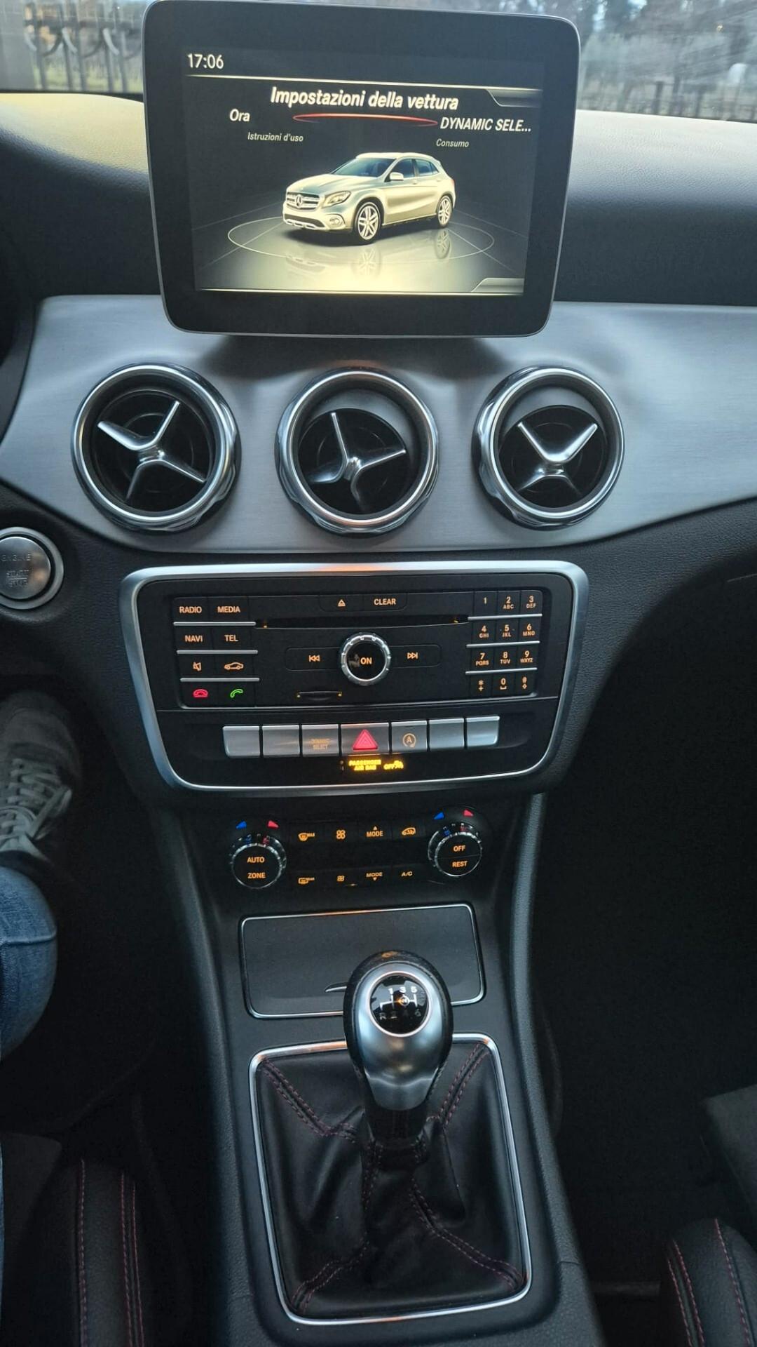 Mercedes-benz CLA 180 d Premium