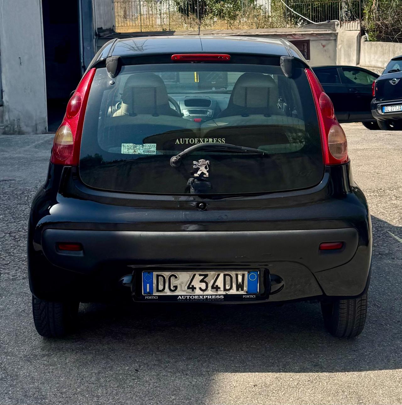 Peugeot 107 1.0 68CV 5p. Sweet Years